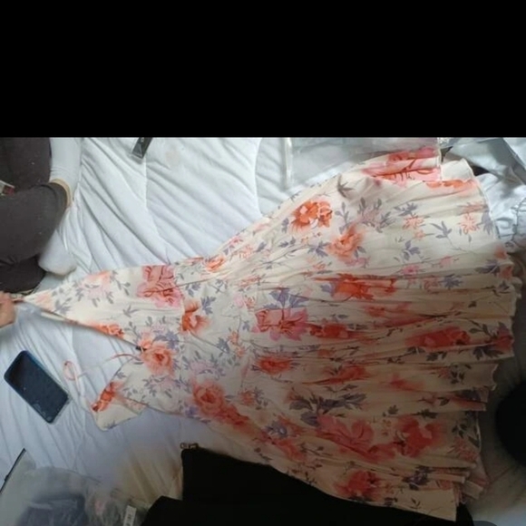 HIGH FASHION DRESS - Picture 12 of 12